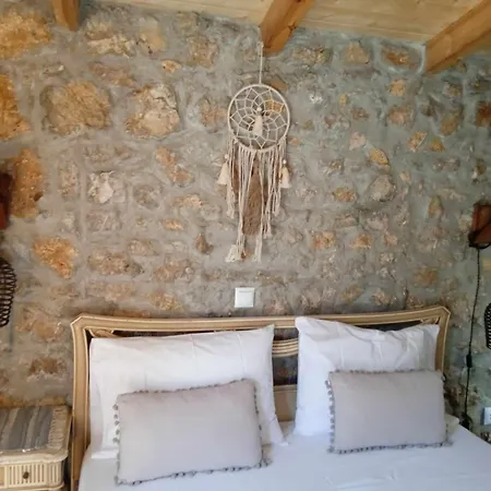 Δωμάτια σε οικογενειακή κατοικία Castle Of *